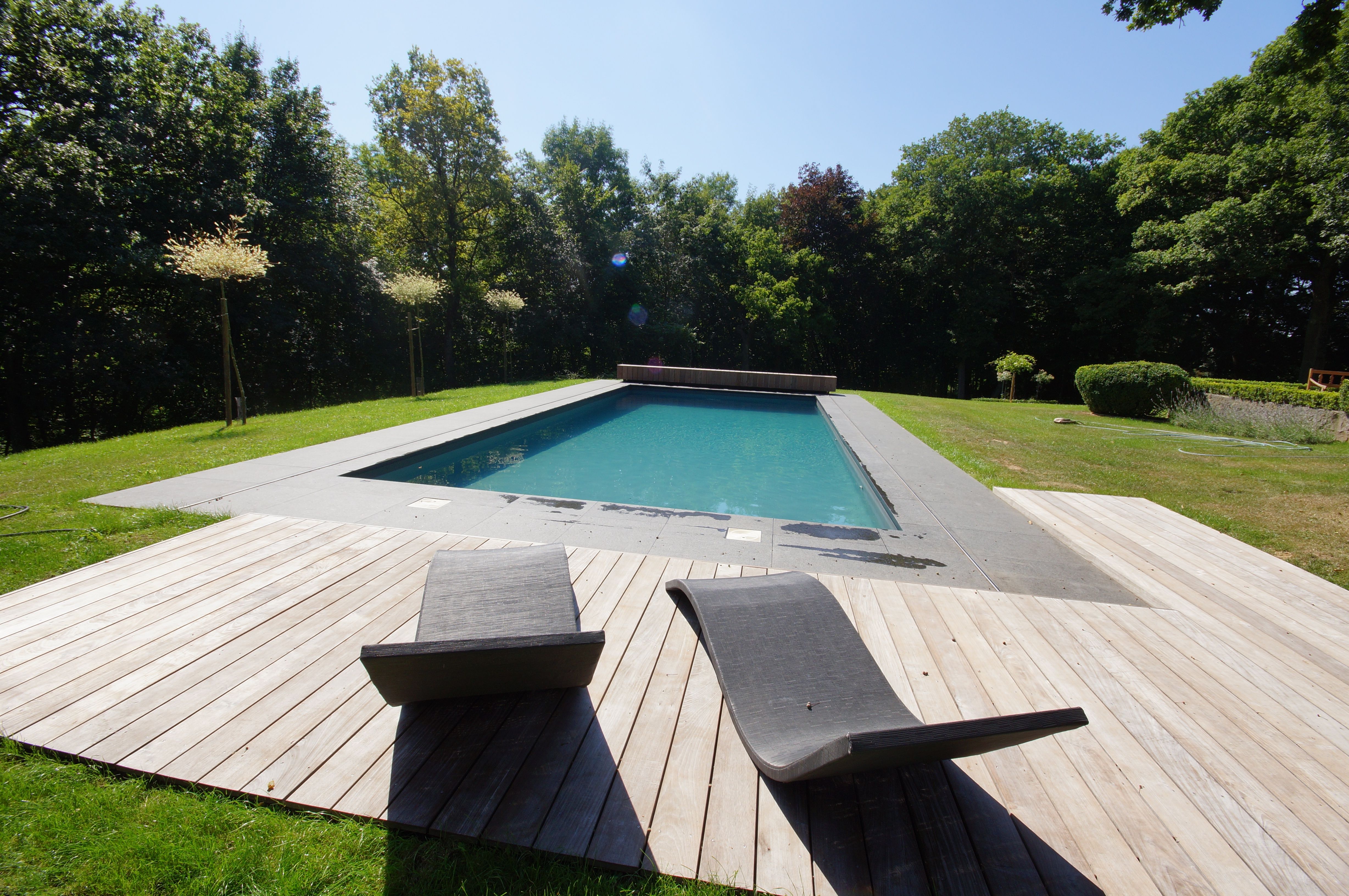 piscine remplie eau