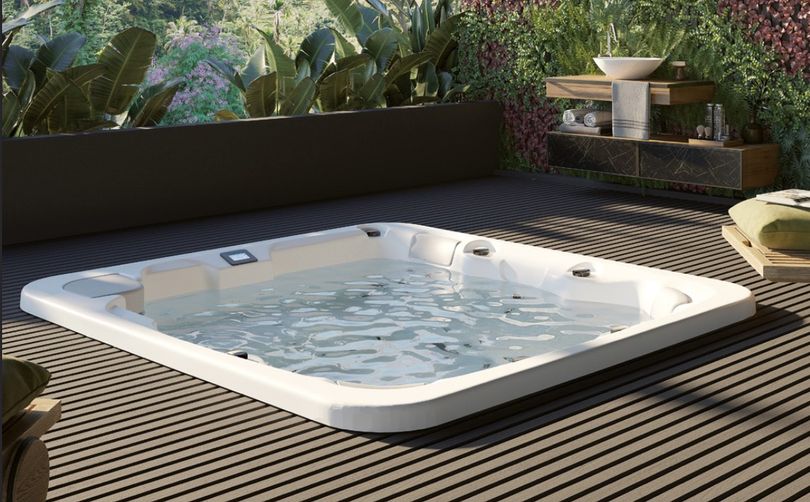 piscine remplie eau