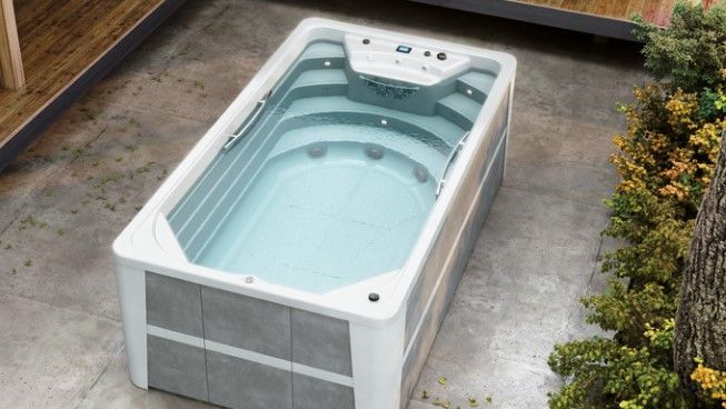 piscine remplie eau